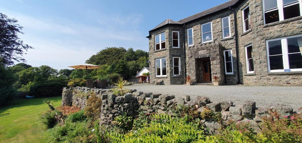 Large Mach Apartment At Pen Y Coed Hall Dolgellau Exterior foto